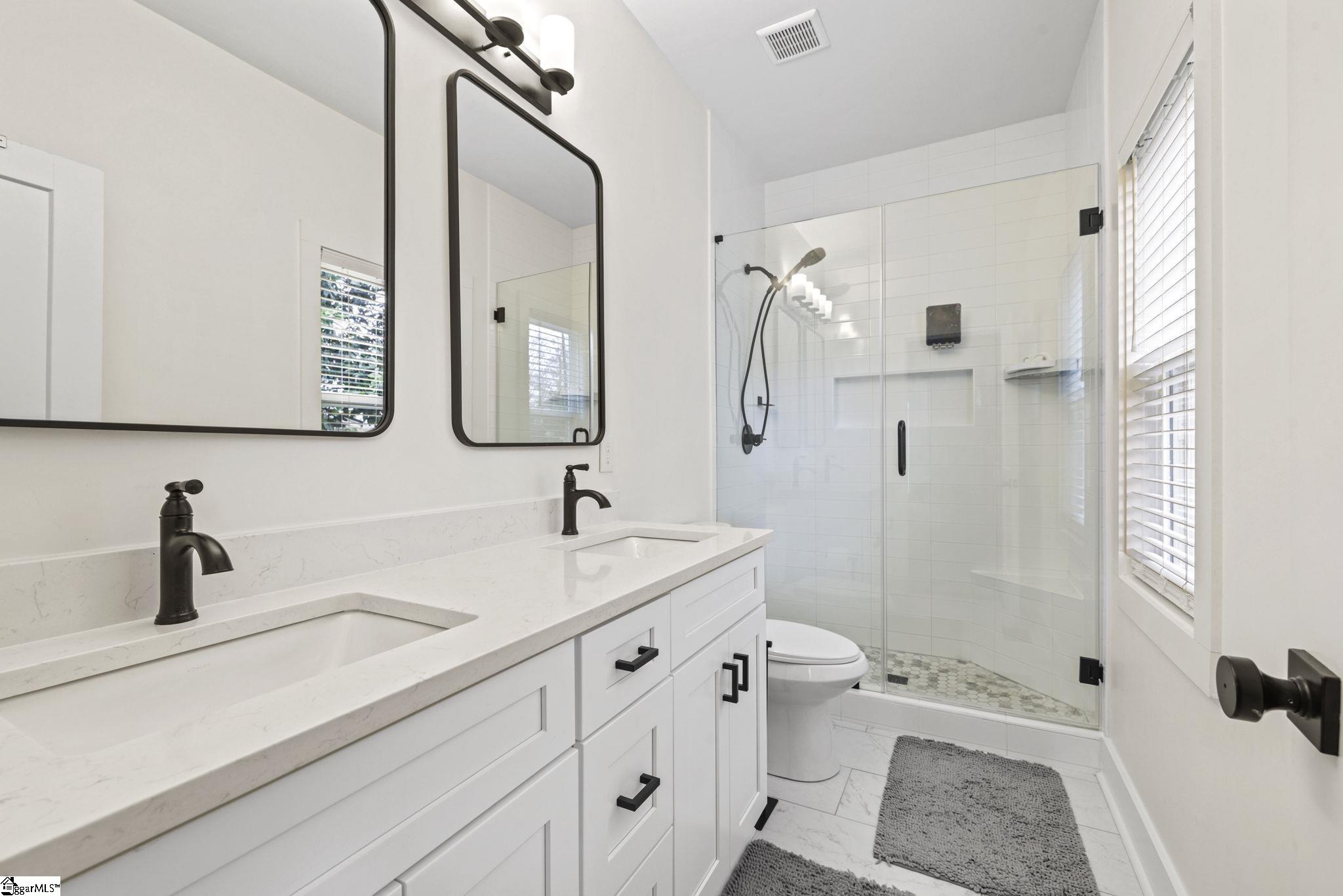 Primary bathroom at 37 Jones Street